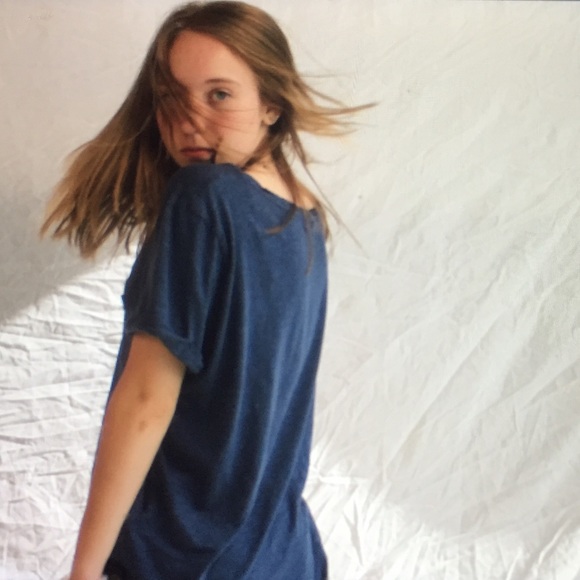 Profile Picture of Shelby Blevins (@shelbsblevs) on Poshmark