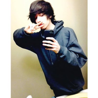 Profile Picture of Chris (@ChrisPerro_son) on Twitter