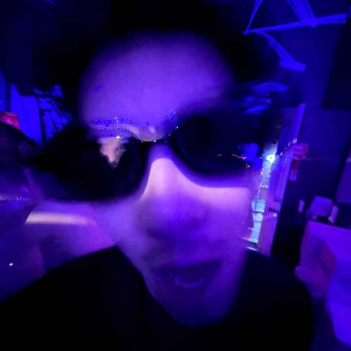 Profile Picture of Adam (@simpltok) on Tiktok