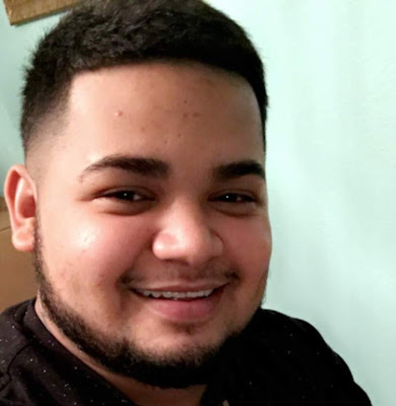 Profile Picture of Irvin Rivera (@irvin23rivera) on Poshmark