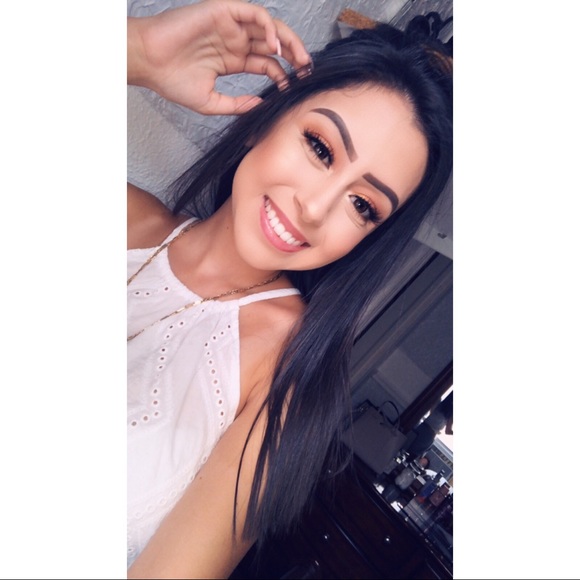 Profile Photo of Jazmin Bautista (@jazminbautista1) on Poshmark