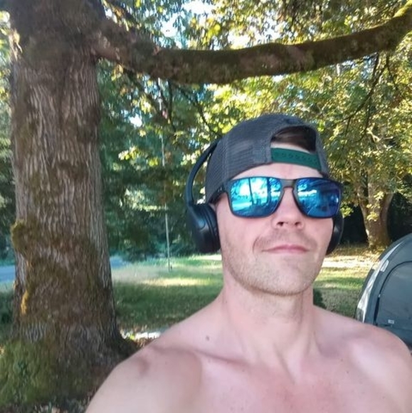 Profile Picture of Josh Rouse (@jrouse2471luv) on Poshmark