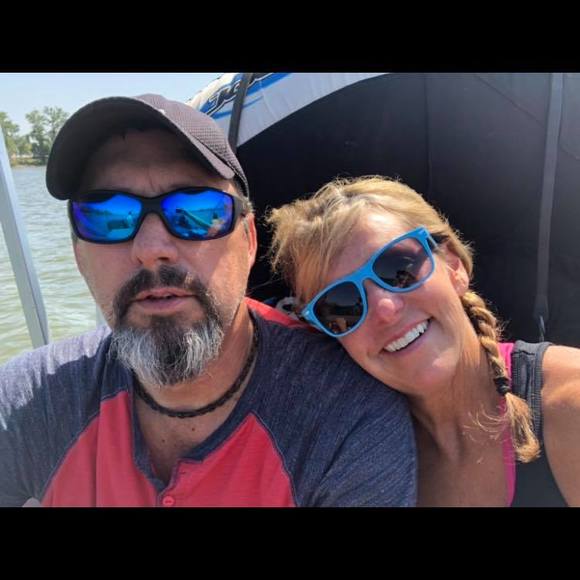 Profile Picture of Robin Burgoon (@robinburgoon) on Poshmark