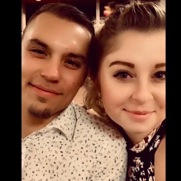 Profile Picture of Mikayla Maroszek (@mikaylamaroszek) on Poshmark