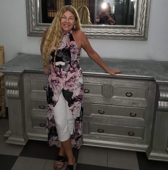 Profile Picture of Kim Dingman (@kim_dingman) on Poshmark