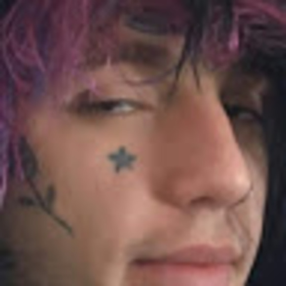 Profile Picture of Mack Locklear (@macdabrat) on Poshmark