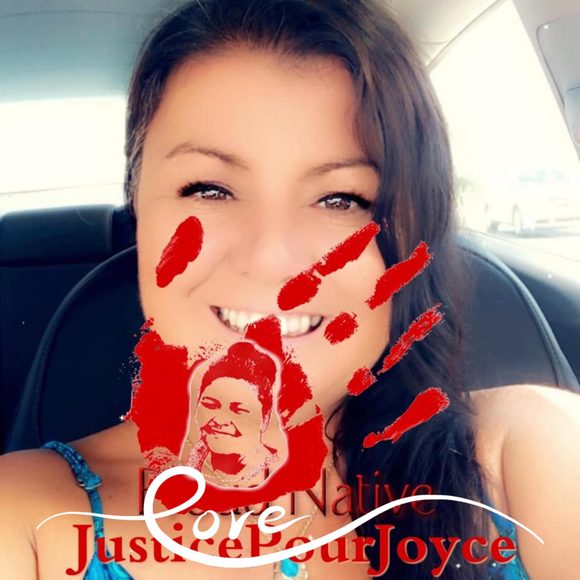 Profile Picture of Chantal Chartrand (@c_chartrand) on Poshmark