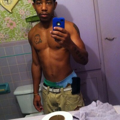 Profile Picture of Corey Holliday (@snoopy70811) on Twitter