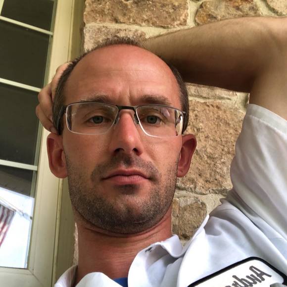 Profile Picture of Andrew Sedlacek (@awsedlackiv) on Poshmark