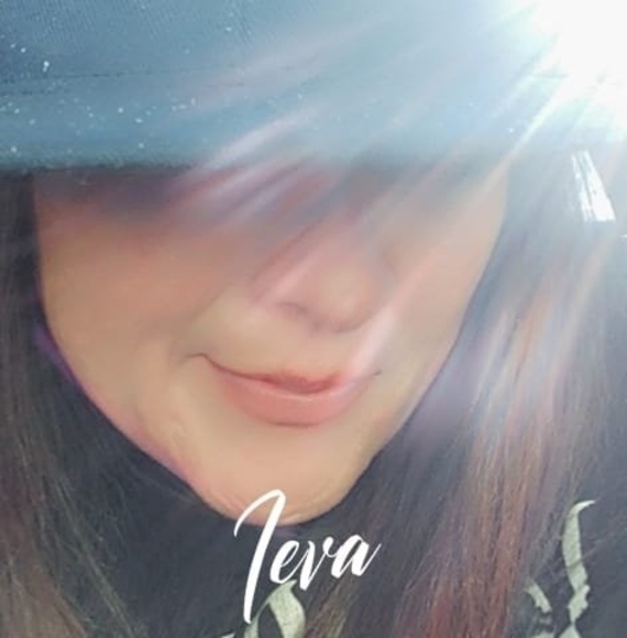 Profile Picture of Ieva Rosetta (@ievarosetta100) on Poshmark