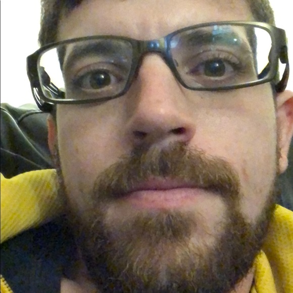 Profile Picture of Mike Lyle (@mdlyle91) on Poshmark