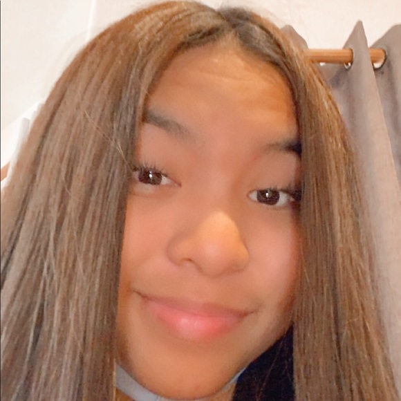 Profile Picture of Limjoy Pangilinan (@limjoyp) on Poshmark