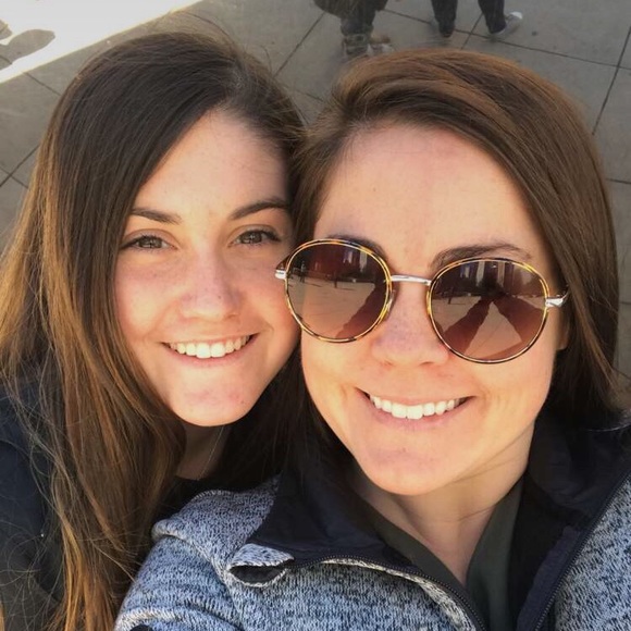 Profile Picture of Erin Lantto (@etlantto) on Poshmark