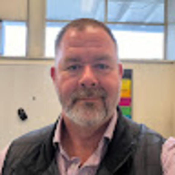 Profile Picture of Daniel Hawn (@daniel_hawn) on Poshmark