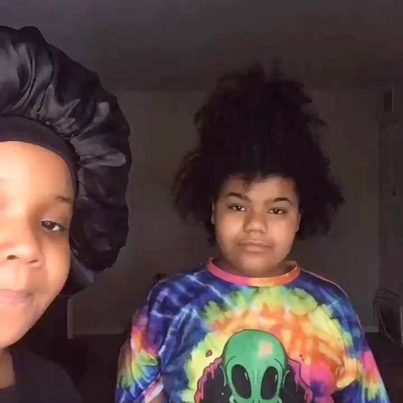 Profile Picture of Shawn Storey (@maniacstorey) on Poshmark