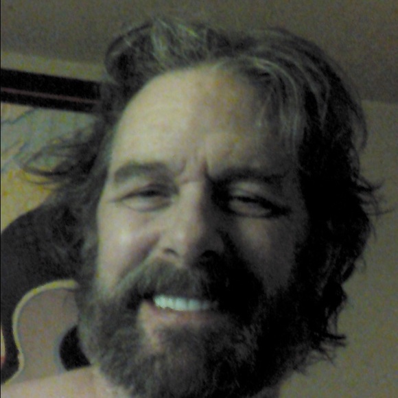 Profile Picture of Mike Weymouth (@bagger91) on Poshmark