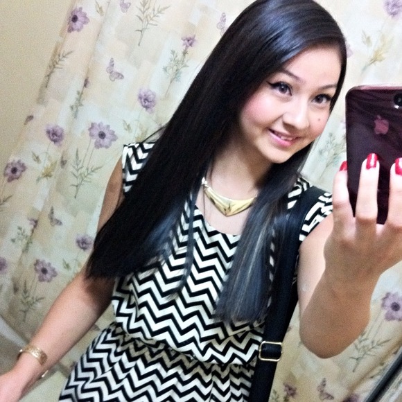 Profile Picture of Nancy Licea (@nancyy24) on Poshmark