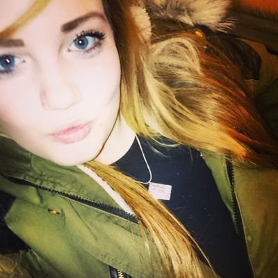 Profile Picture of Amber Tiffin (@amberrosee98) on Twitter