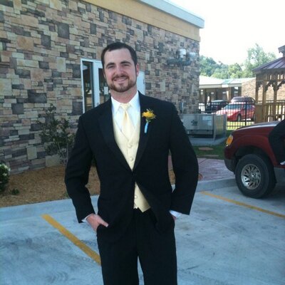 Profile Picture of Logan Whitley (@@cal_whits12) on Twitter