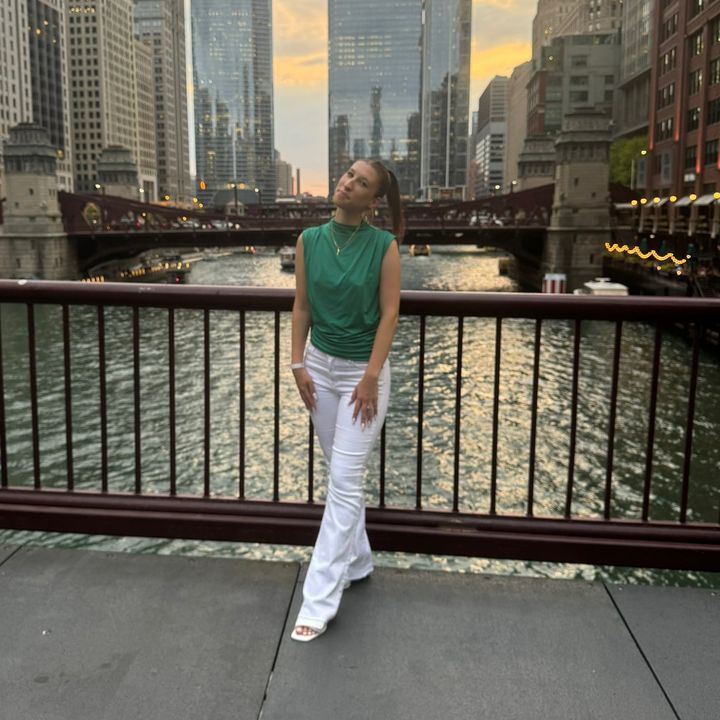 Profile Picture of bobbierose (@@itsbobbierose) on Tiktok