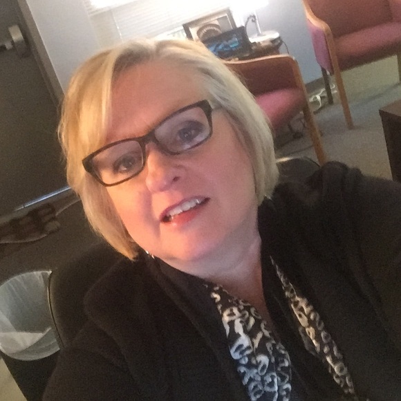 Profile Picture of Paula Fendley (@pfendley1) on Poshmark