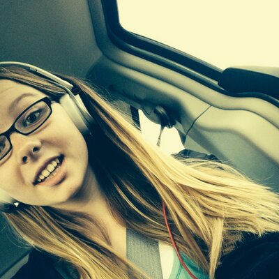 Profile Picture of Miranda Rowe (@cheer_swag_20) on Twitter