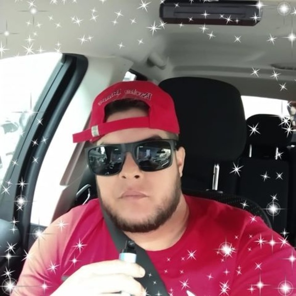 Profile Picture of Ivanhoe Lopez (@lopezivanhoe7) on Poshmark