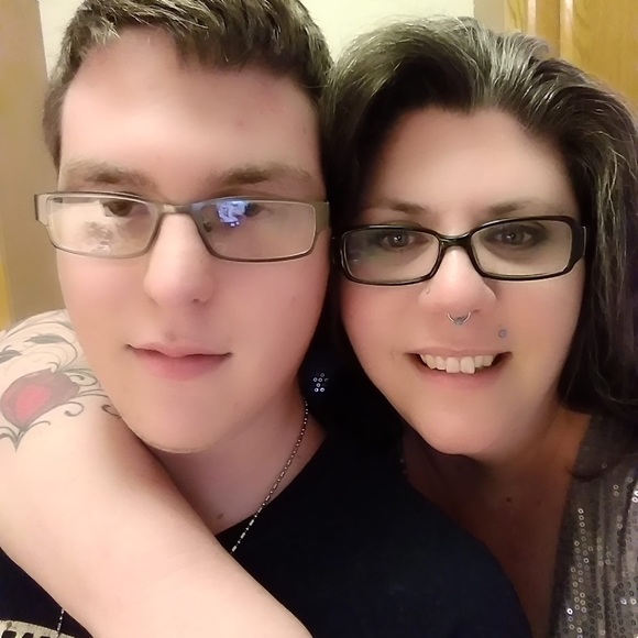 Profile Picture of Audra Pruitt (@audrabeth1976) on Poshmark