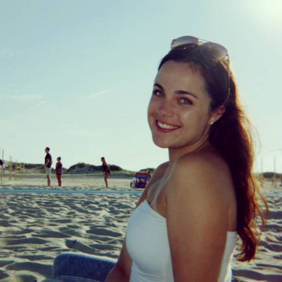 Profile Picture of Meaghan Weihs (@meaghane1998) on Poshmark