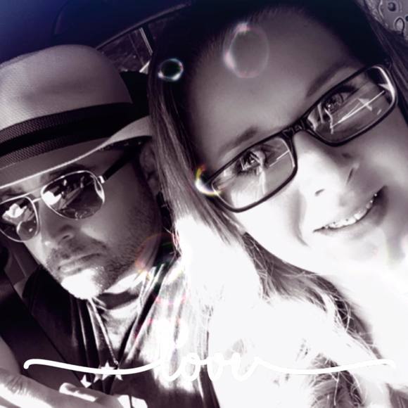 Profile Picture of Nichole Longwith (@jd980338) on Poshmark