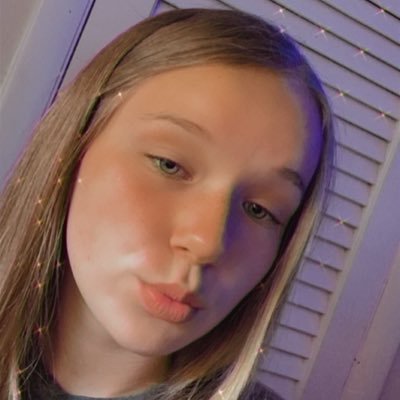 Profile Picture of Amanda Bowling (@AmandaB57383159) on Twitter