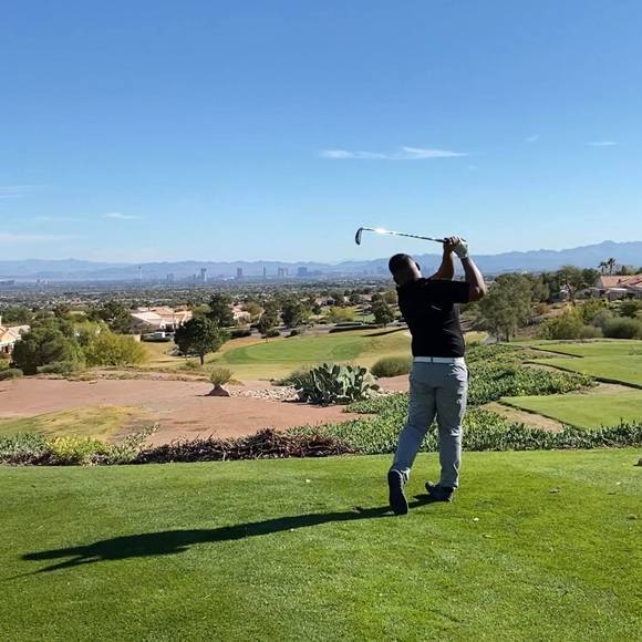 Profile Picture of Jeremy Paeste (@jeremy_paeste) on Poshmark