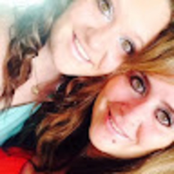 Profile Picture of Carri Traczyk (@valleysystems1) on Poshmark