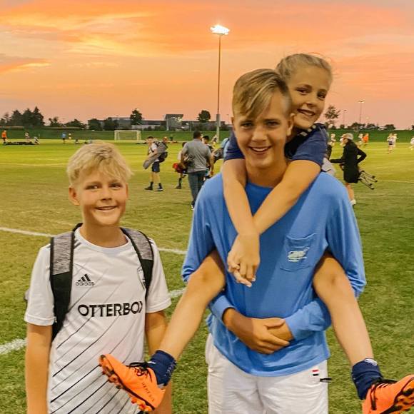 Profile Picture of Kimberly Roberts (@kimmyjoroberts) on Poshmark