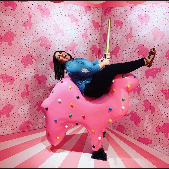 Profile Picture of Mallory Ditaranto (@mrditaranto) on Poshmark