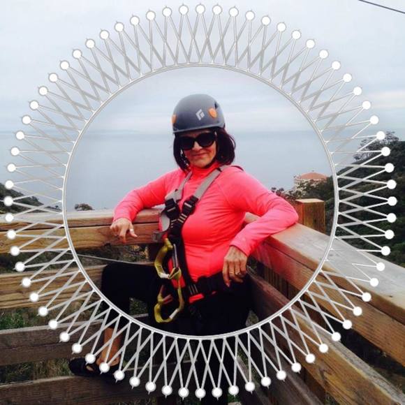 Profile Picture of Joan Endres (@jdazer) on Poshmark