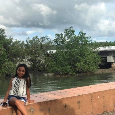 Profile Picture of Jessie Raine Larobis (@LarobisRaine) on Twitter