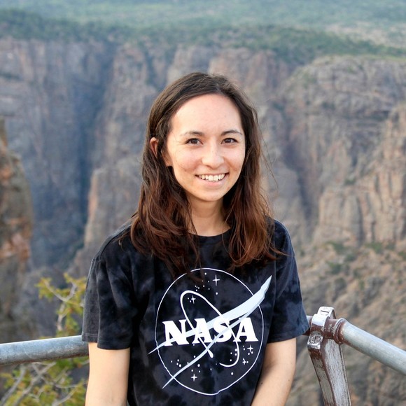 Profile Picture of Veronica Riggs (@veroniriggs) on Poshmark