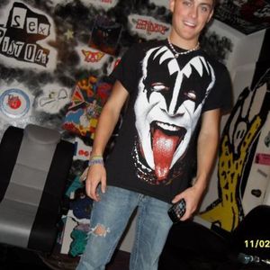 Profile Picture of Ian Ates (@iamthelizard_king) on Myspace