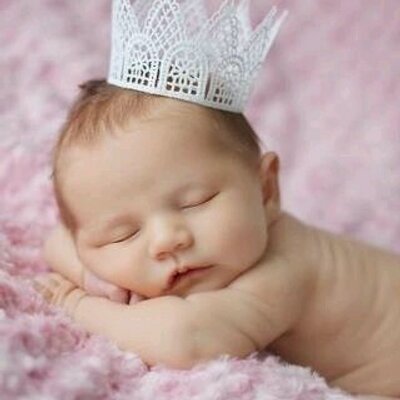 Profile Picture of Kayla M. Whittemore (@KayMWhittemore) on Twitter