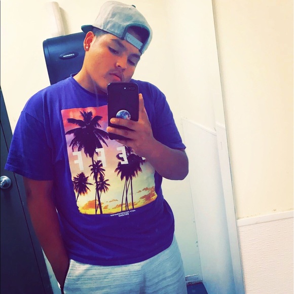 Isaiah Chavez - Poshmark Profile Picture of Isaiah Chavez (@jussxzay) on Poshmark