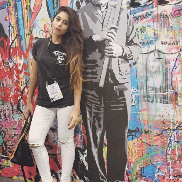 Profile Picture of Tam Kalajian (@tamkalajian) on Poshmark