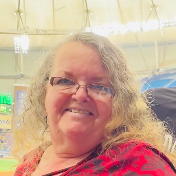 Profile Picture of Bonnie Michaelsen (@bonniesfbm) on Poshmark