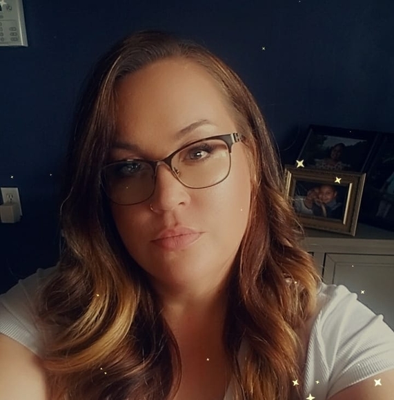 Profile Picture of Evan Graham (@ebingram84) on Poshmark