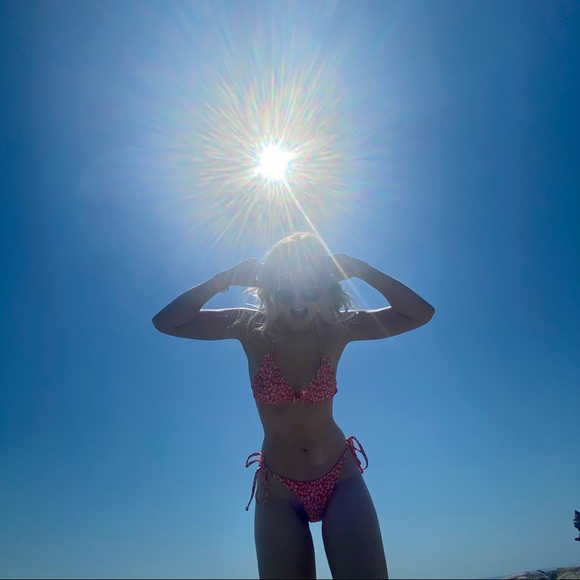 Profile Picture of Abby Dupont (@abbydupont) on Poshmark