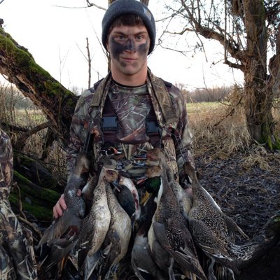 Profile Picture of Bailey Andersen (@Andersen1032) on Twitter