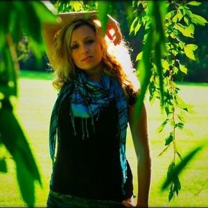 Profile Picture of Kelly Chase (@kellychase) on Myspace