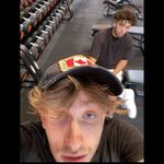 Profile Picture of leol.carry (@leol.carry) on Instagram