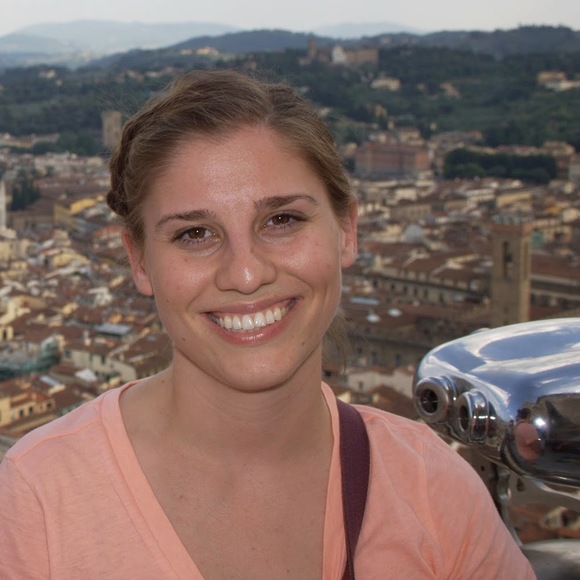 Profile Picture of Alissa Mccann (@alissdill) on Poshmark