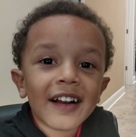 Mario Hughes - Poshmark Profile Picture of Mario Hughes (@mariohughes1977) on Poshmark